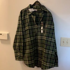 Carhartt button up flannel shirt. NWT. XL